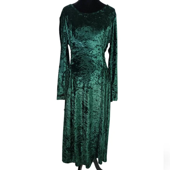 Vintage green Crushed velvet Renaissance lace up long dress - Picture 1 of 11